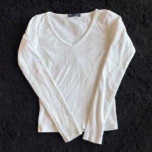 Brandy Melville Ribbed V-Neck Long Sleeve Top